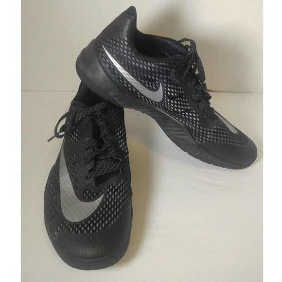 hyperlive basketball shoes